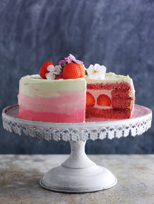 Strawberry chiffon cake