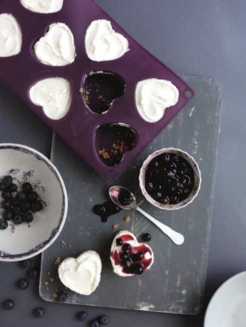 Mini blueberry cheesecakes